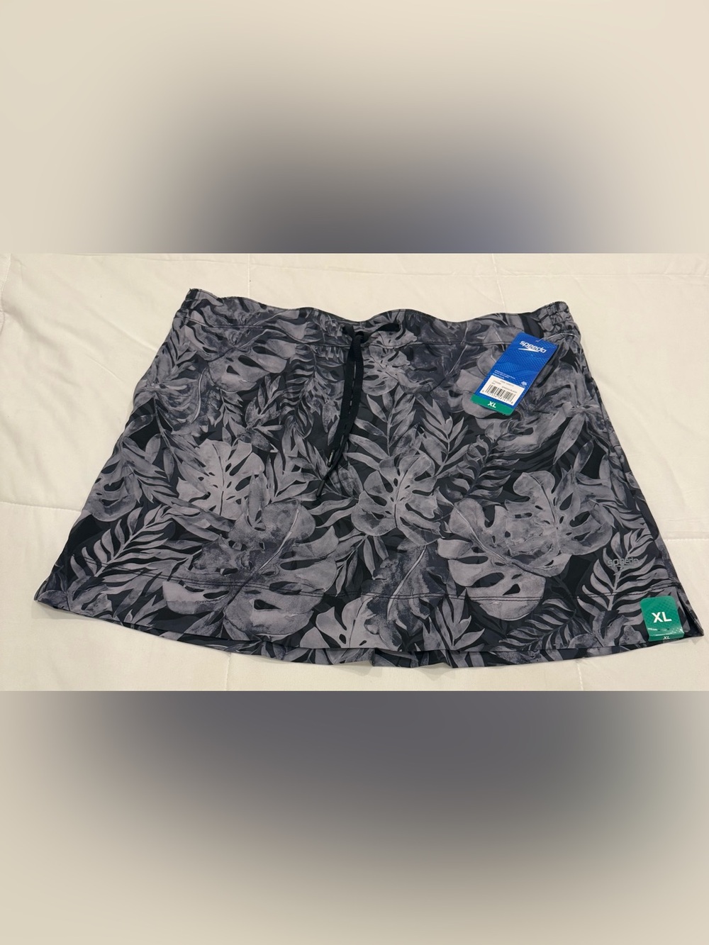 NWT Speedo Woven Swim Skort XL Black Leaf Tropical
